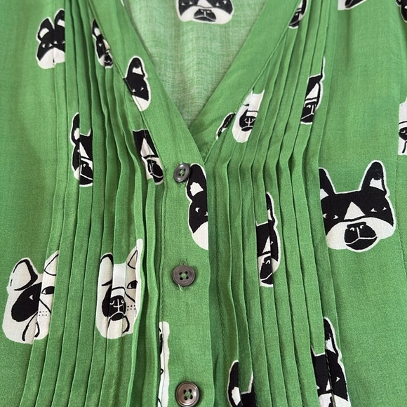 Maeve Anthropologie green composed pin-tuck button down Frenchie Bulldog shirt - Picture 16 of 16